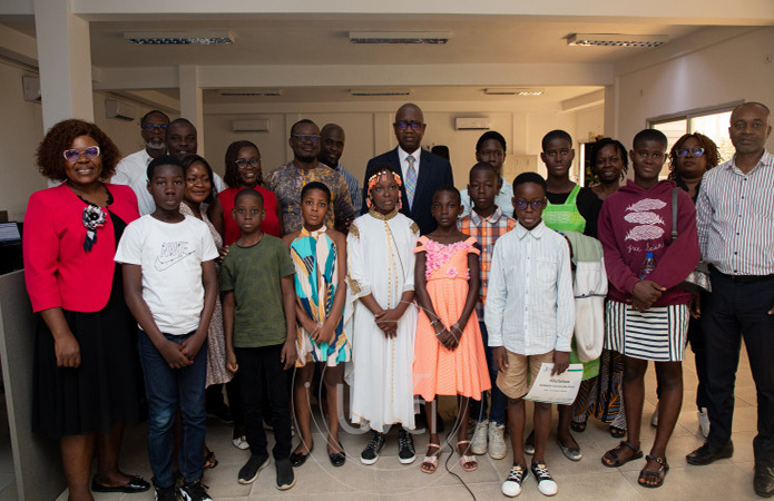 Une cérémonie symbolique en l’honneur des enfants du personnel de l’UVCI