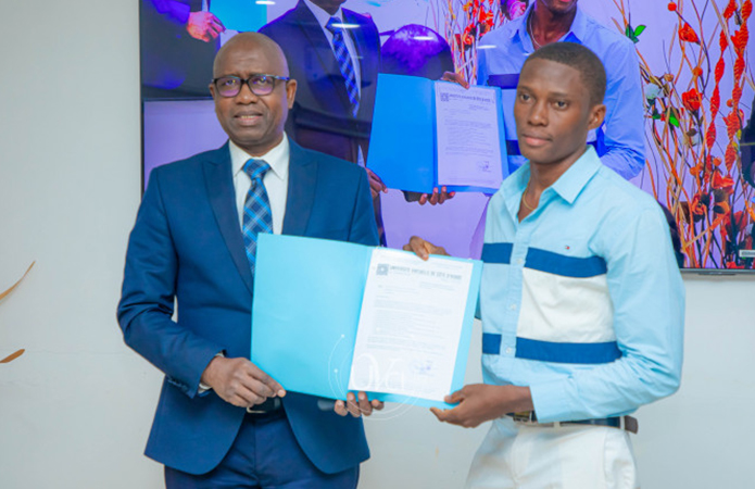 L'Université Virtuelle de Côte d'Ivoire célèbre l'excellence compétitive de ses alumni et lauréats lors de la