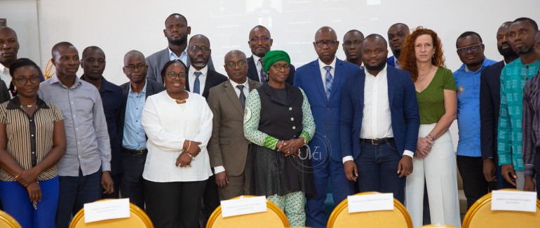 Colloque scientifique international : la convergence des technologies iot, big data, ia, blockchain et la protection des données et de la vie privée dans les sociétés connectées