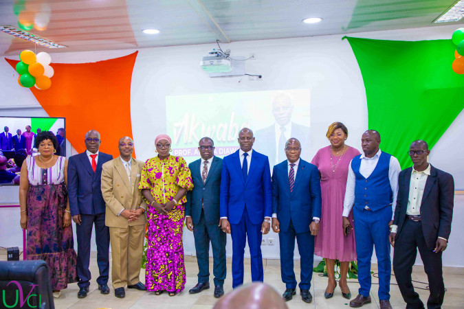 Présentation de vœux au Ministre de l’Enseignement Supérieur et de la Recherche Scientifique à l’UVCI