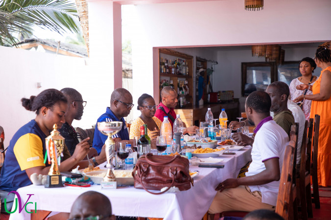 Le personnel administratif et enseignant présente ses vœux au Directeur Général de l’UVCI