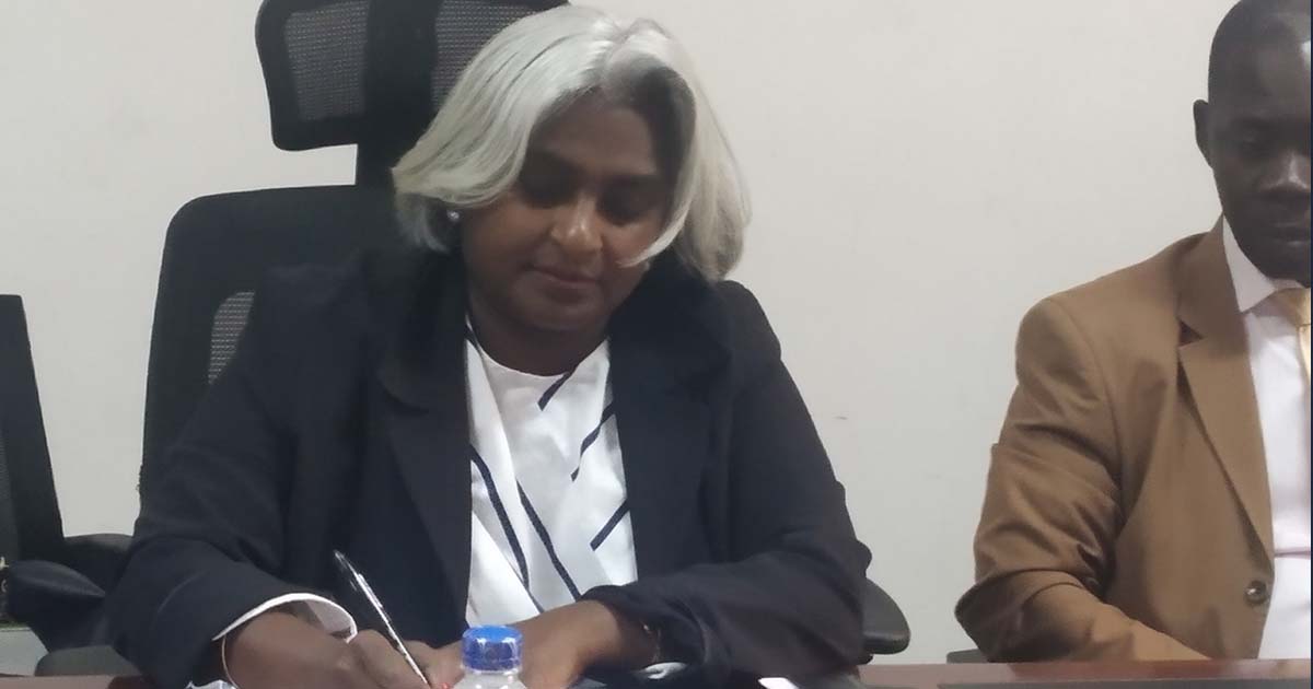 Marie Virapatirin revisite l’Université Virtuelle de Côte d'Ivoire