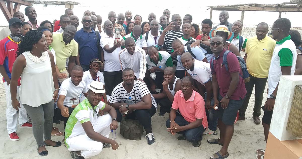 Le personnel de l’Université Virtuelle de Côte d’Ivoire en mode détente