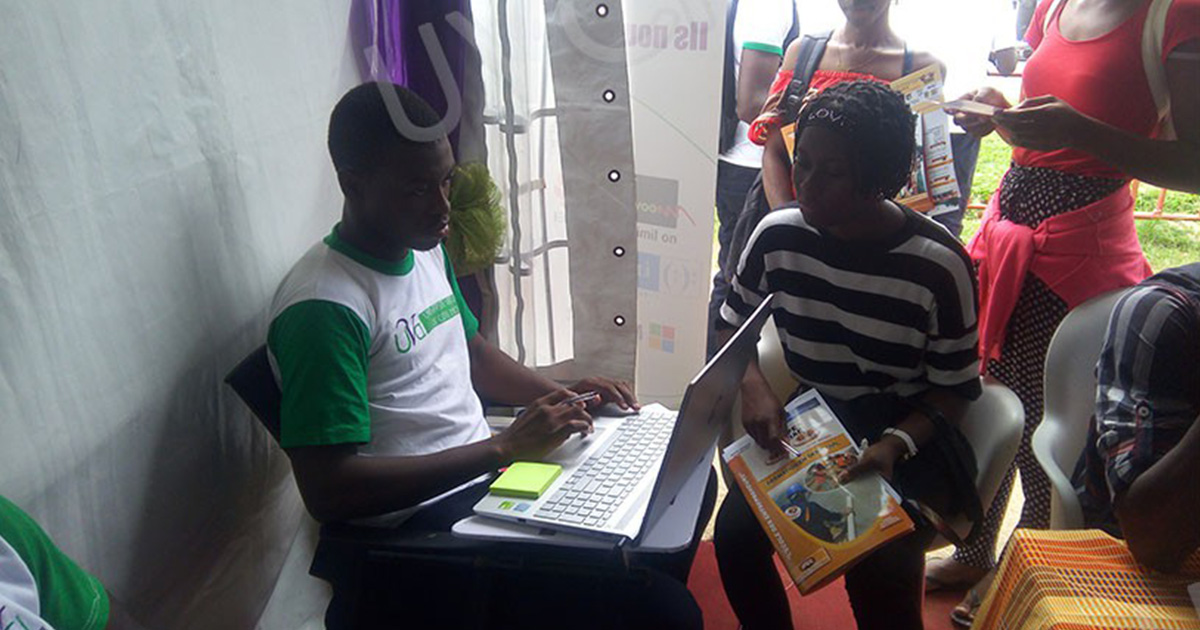 L'UVCI présente au Salon de l'Orientation, facilite la création de mail aux nouveaux bacheliers